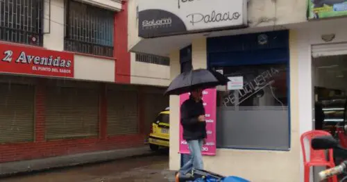 PELUQUERIA Y ESTETICA YESSICA PALACIO PELUQUERIA Y ESTETICA YESSICA PALACIO